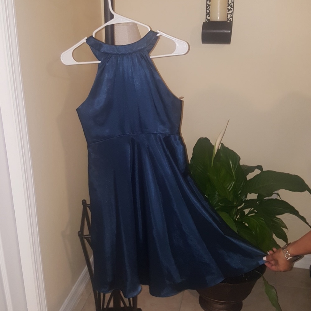 Like new satin teal dress - Picture 3 of 8